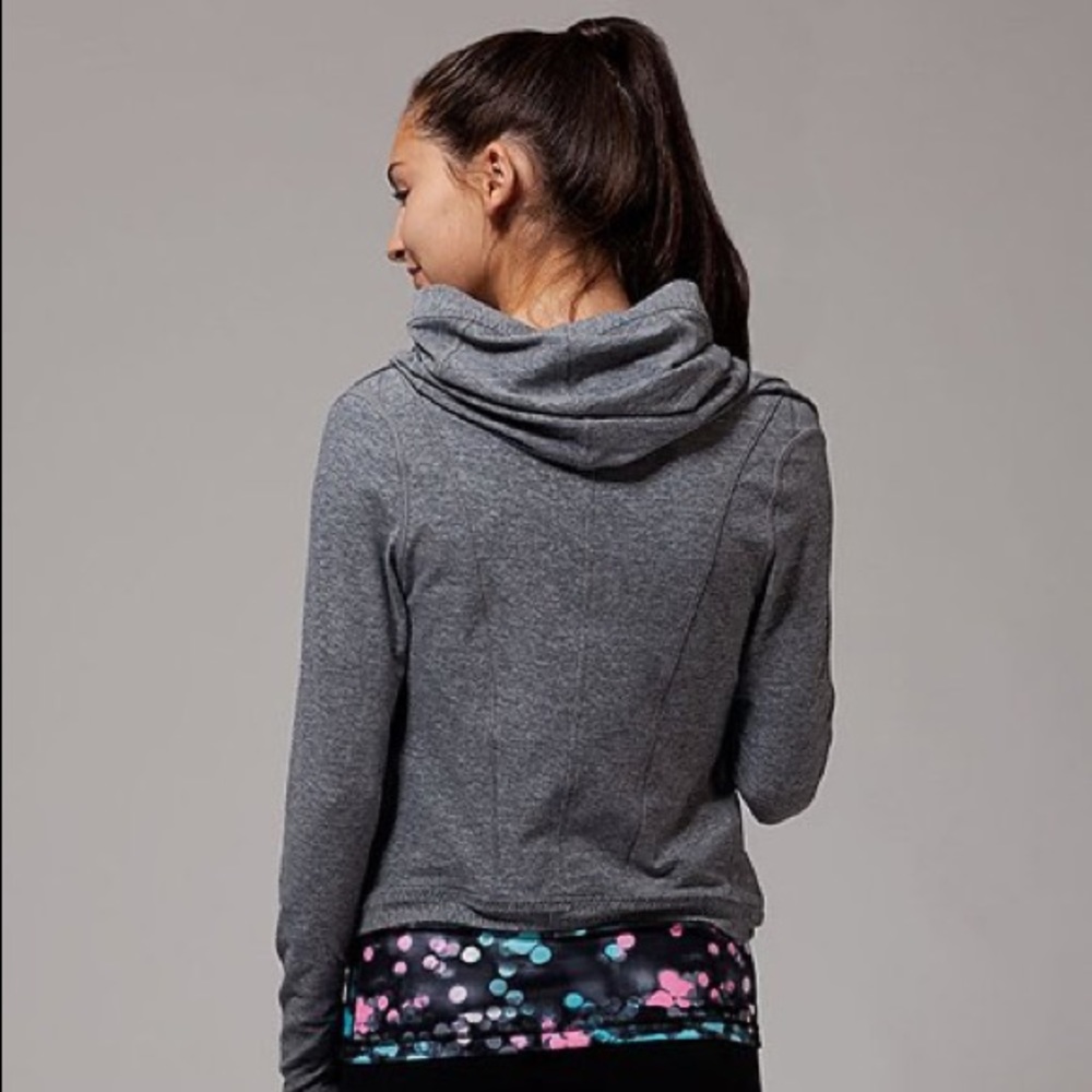 Ivivva by Lululemon Four Count Shrug Long Sleeve - Picture 5 of 9